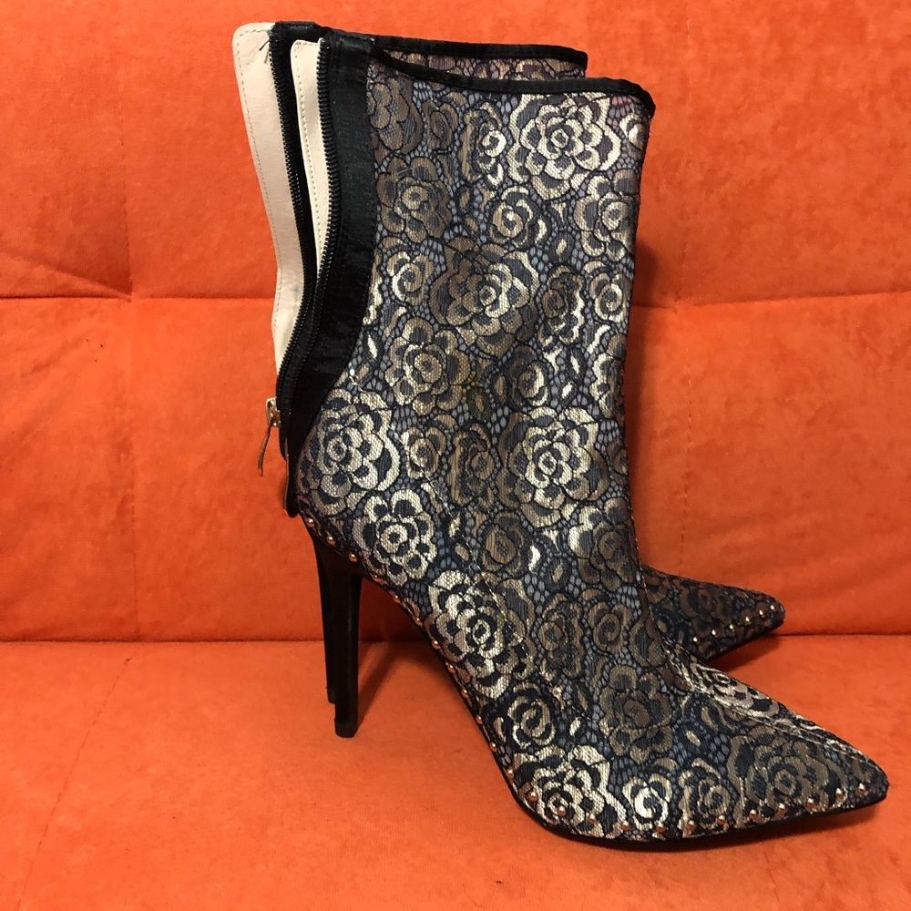 Women anklet boot